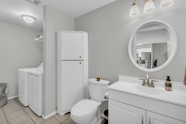 Building Photo - 1319 Golf Club Rd SE