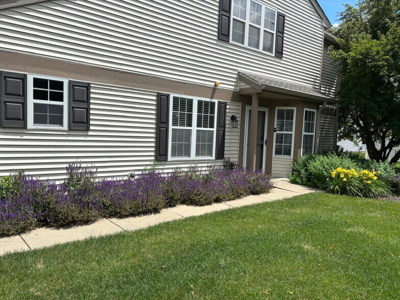 Building Photo - 2607 Sheehan Ct