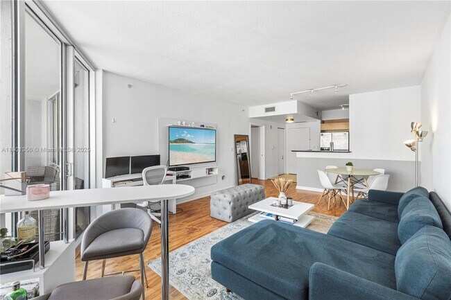 Building Photo - 335 S Biscayne Blvd