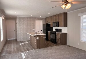 Building Photo - 251 N Chevalier Dr