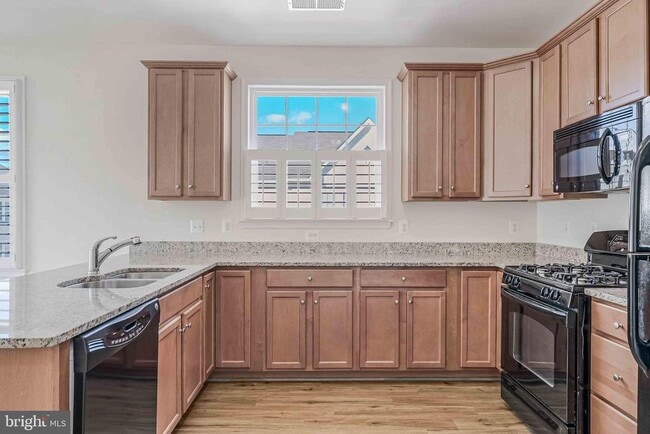 Building Photo - 42235 San Juan Terrace