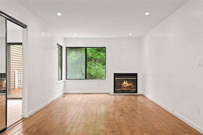 Building Photo - 41 Rambling Brook Rd