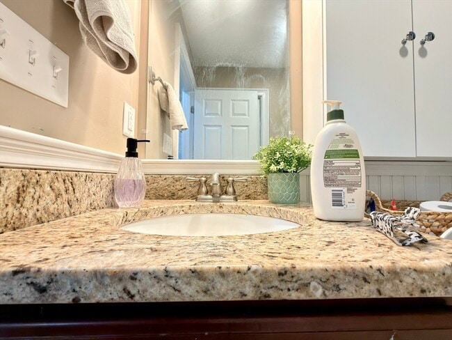 Building Photo - 143 Broad St