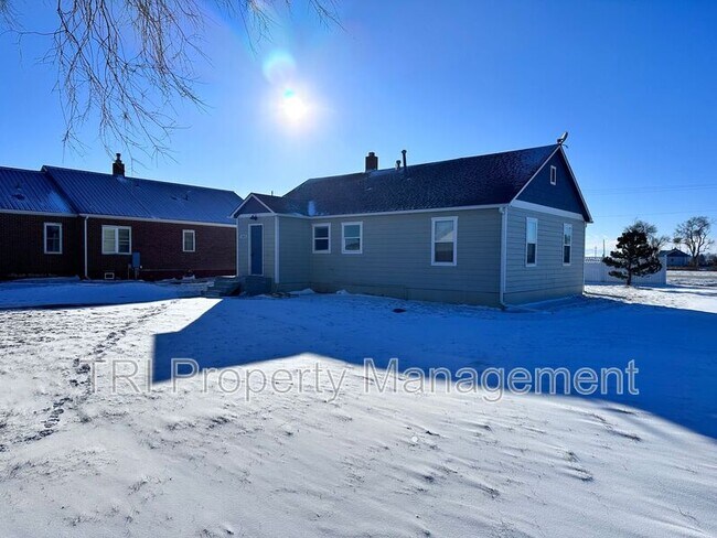 Building Photo - 33076 County Rd 43
