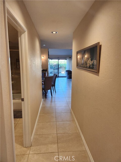 Building Photo - 41786 Woodhaven Dr W