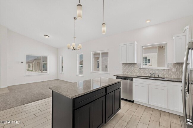 Building Photo - 14321 Chris Zingo Ln