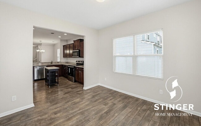 Building Photo - 4 Burley Ln