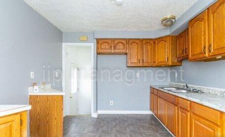 Building Photo - 14315 Tokay Ave