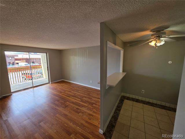 Building Photo - 1306 S Parker Rd