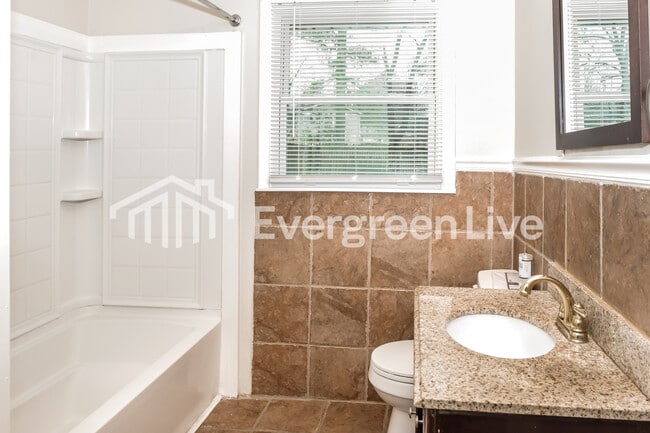 Building Photo - 514 Valley View Terrace SE