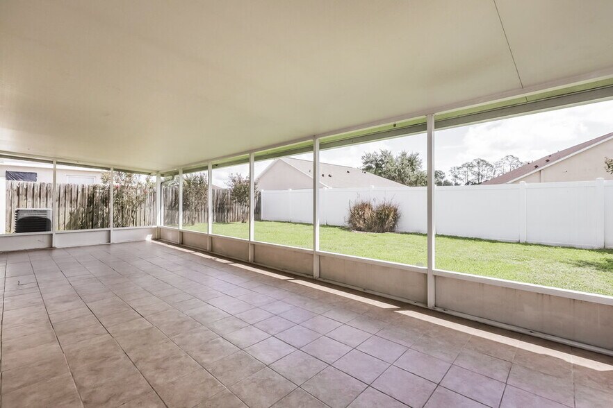 Building Photo - 34406 Smart Dr