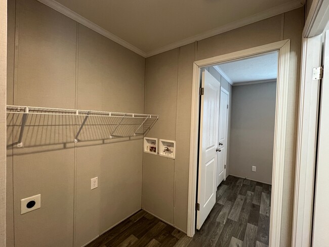Building Photo - 38058 Pardo Dr