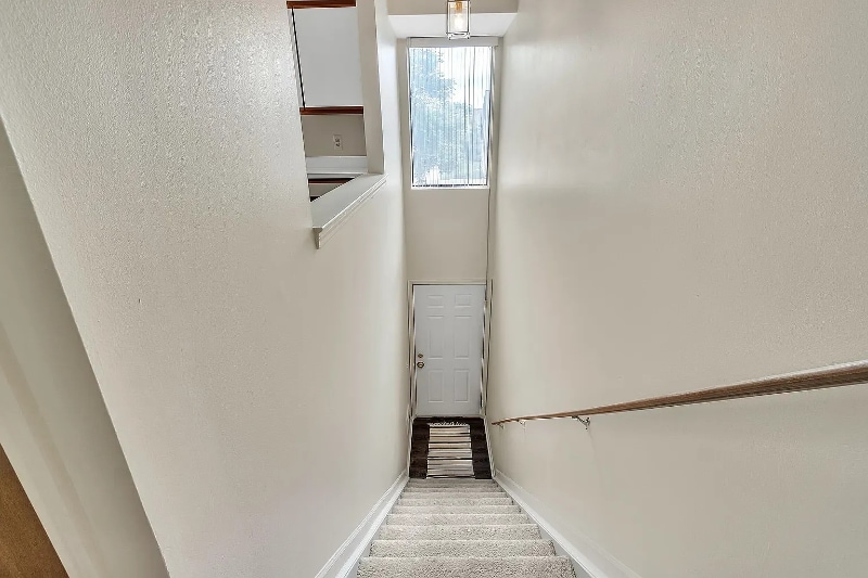 Building Photo - 42794 Lilley Pointe Dr