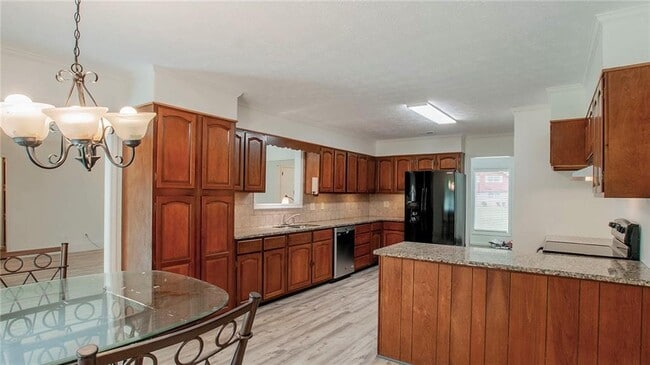 Building Photo - 3016 Donavan Way