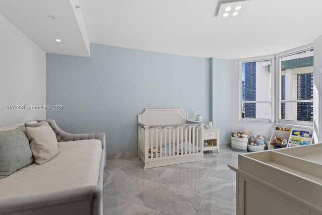 Building Photo - 888 Brickell Key Dr