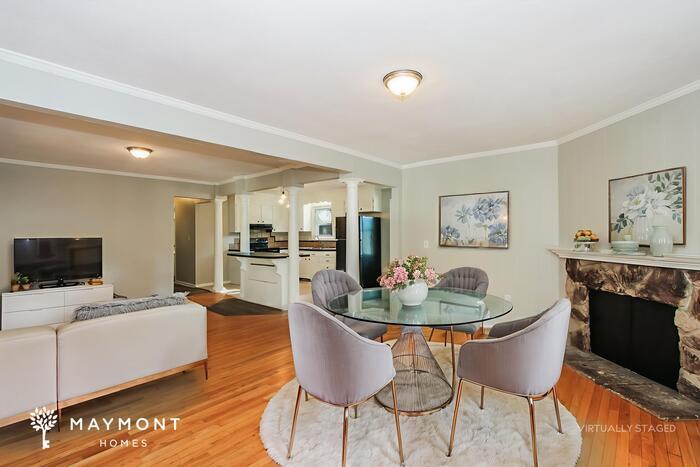 Building Photo - 111 Point Cir