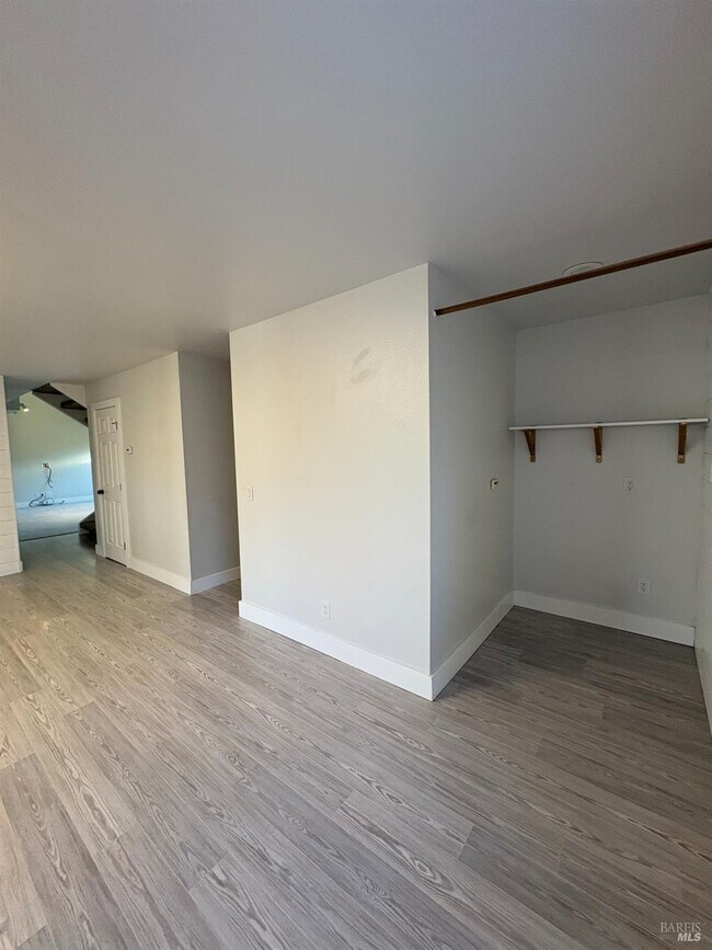 Building Photo - 5705 Davis Cir