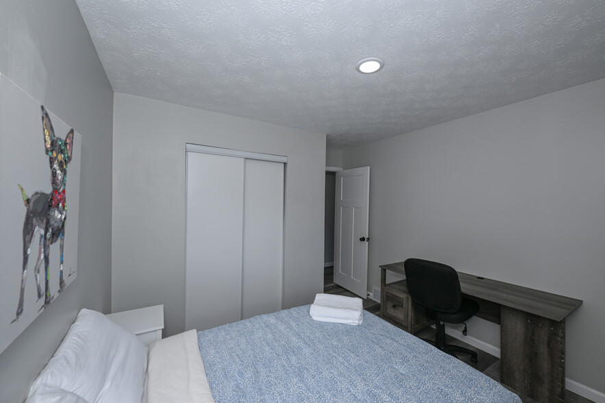 Building Photo - 5962 Kimberly Dr