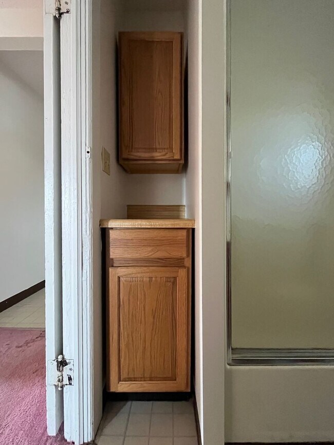 Building Photo - djb304