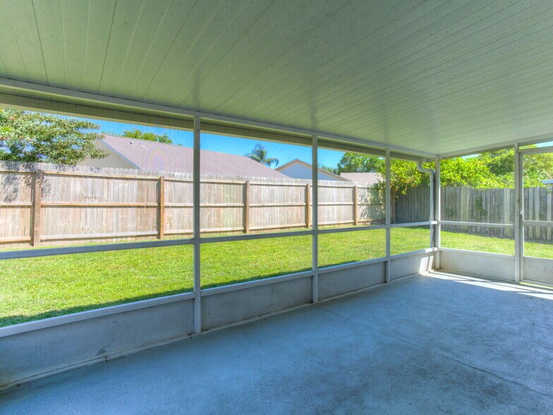 Building Photo - 1724 Elk Spring Dr