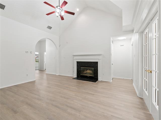 Building Photo - 2613 Maywood Ct