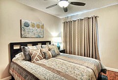 Building Photo - 964 W Lamark Ln