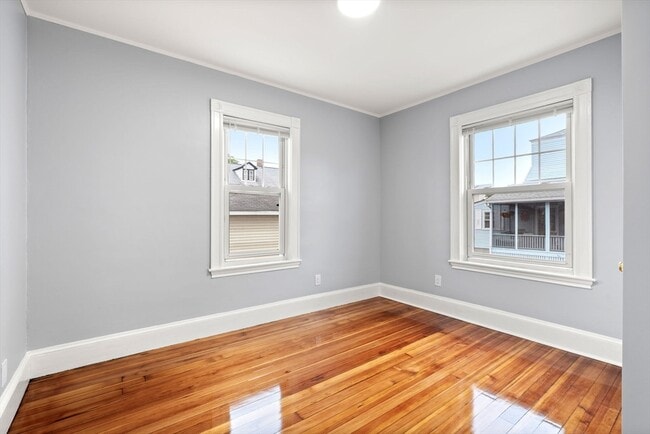 Building Photo - 279 Belmont St