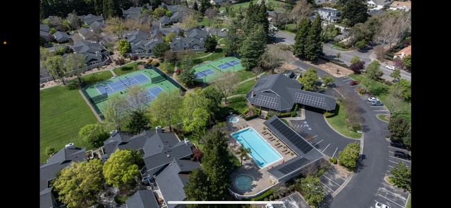 Building Photo - Napa, Gated Community Single Story 2 Bedro...