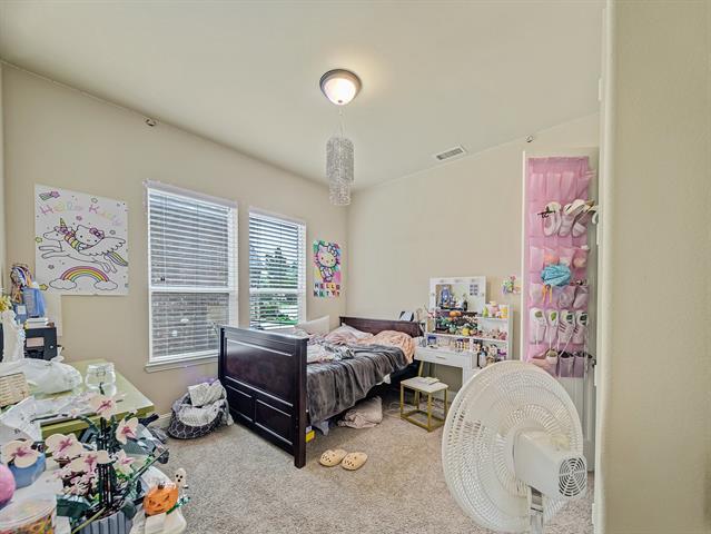Building Photo - 900 Colby Dr