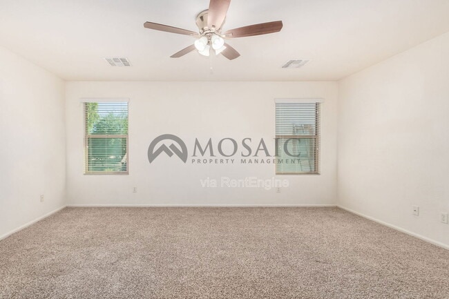 Building Photo - 904 E Euclid Ave