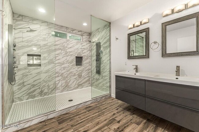 Building Photo - 937 N 85th St