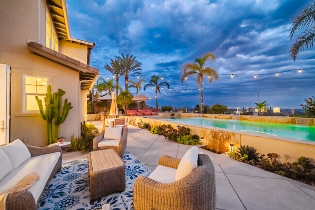 Building Photo - 7337 Corte TOMILLO