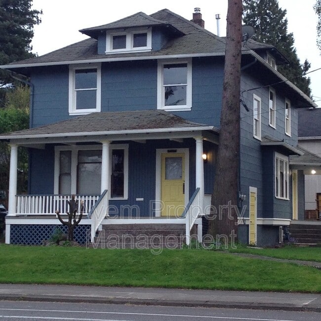 Primary Photo - 7506 E Burnside St