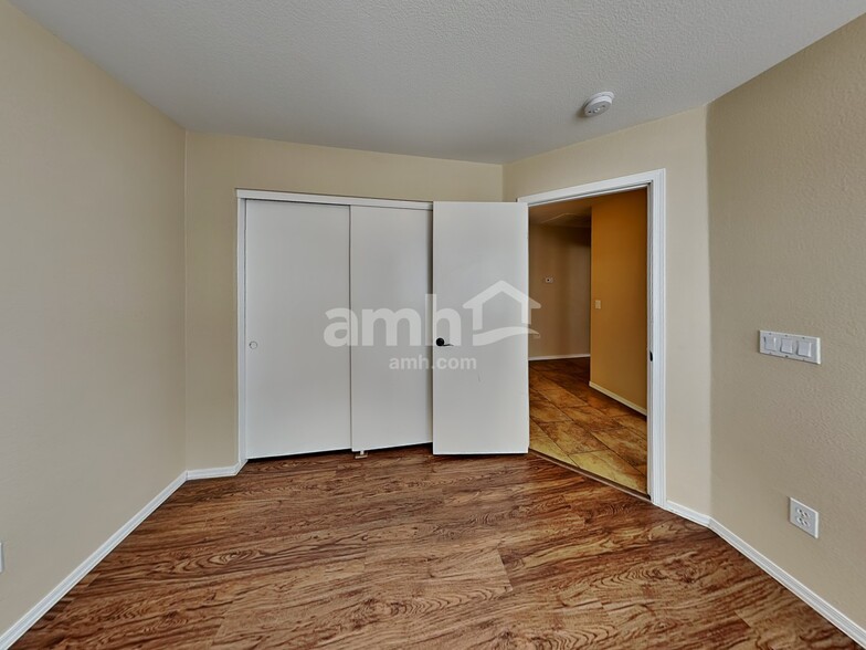 Building Photo - 9117 W Hazelwood St