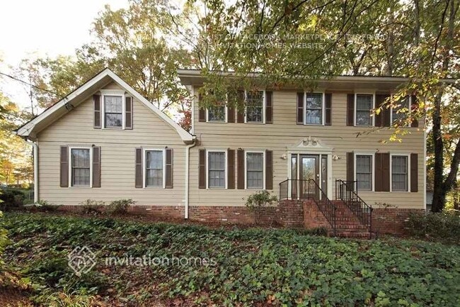 Building Photo - 4640 Mountain Creek Dr