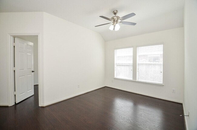 Building Photo - 7038 Cornflower Ln