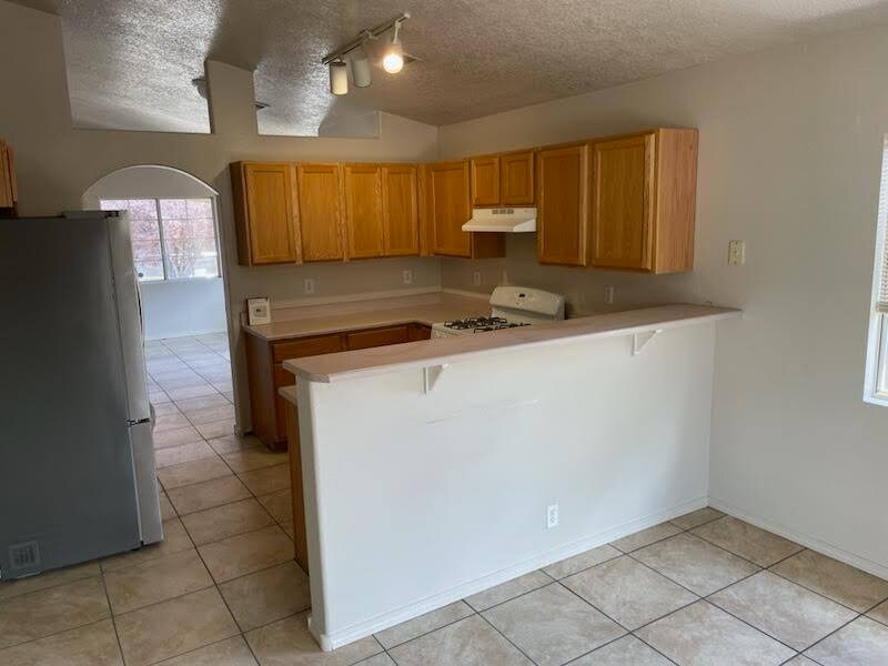 Building Photo - 6936 Skylar Dr NE