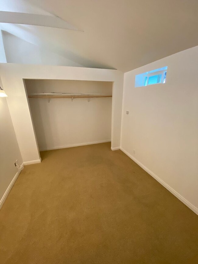 Building Photo - 65 Placer Dr