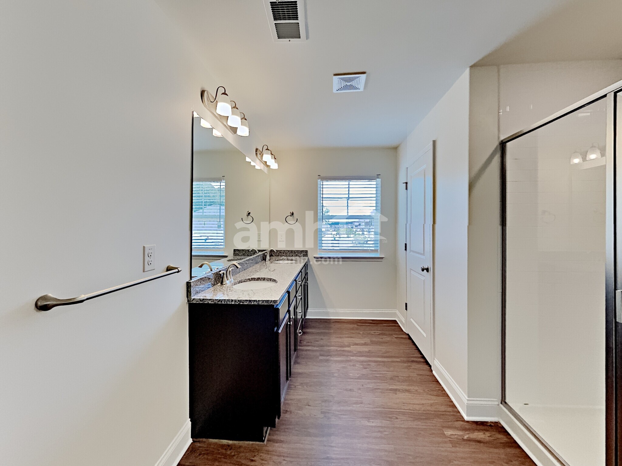 Building Photo - 1920 Brook Enclave Trail