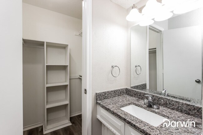 Building Photo - 2709 Winterstone Dr