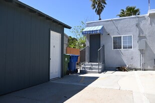 Building Photo - 15071 La Mesa St
