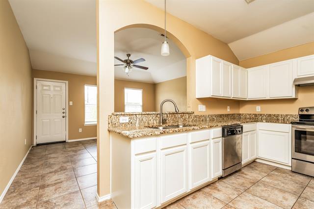 Building Photo - 1611 Emily Ln