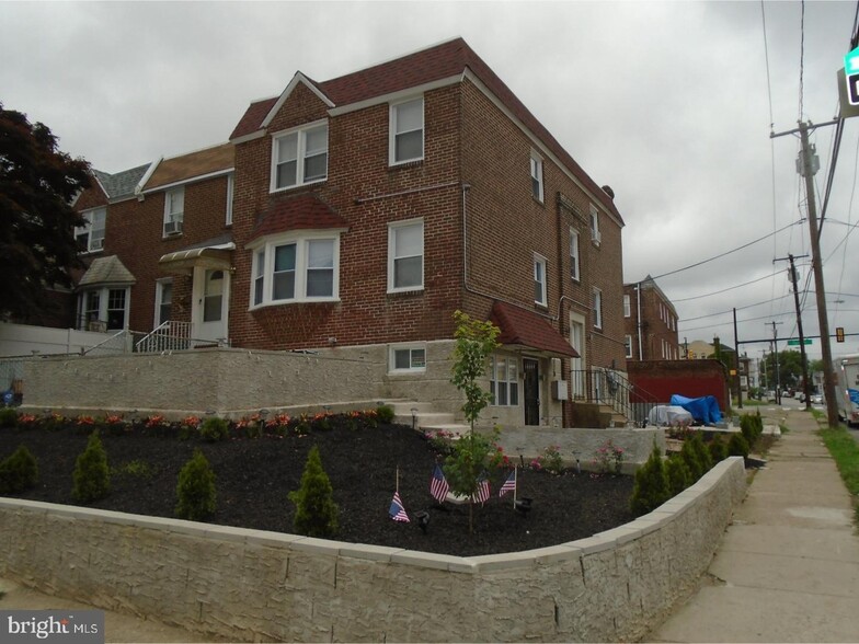 Building Photo - 6550 N Gratz St