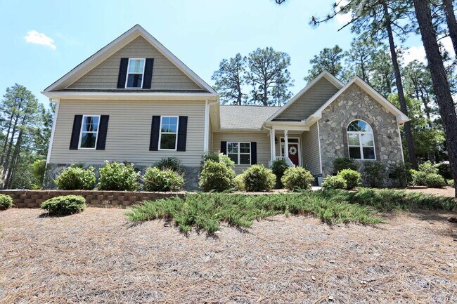 Building Photo - “Stunning 4-Bedroom Retreat with Granite Elegance at 2 River Drive, Pinehurst"