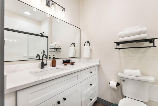 Building Photo - 520 Martin Luther King Jr Blvd