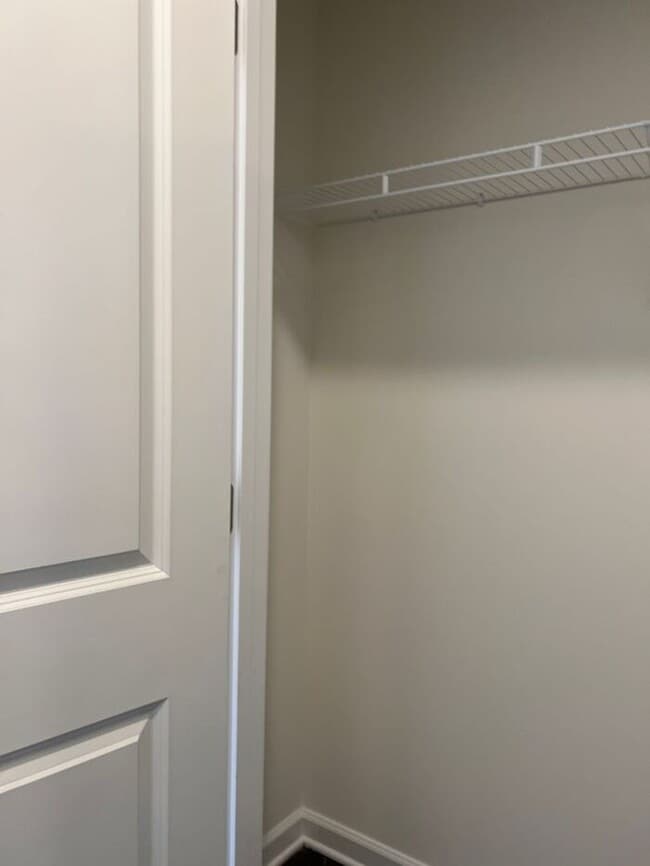 Building Photo - Available NOW – 3 Bedroom, 2.5 Bath Home in Roebuck, SC- $1,000 off First Full Months' Rent!