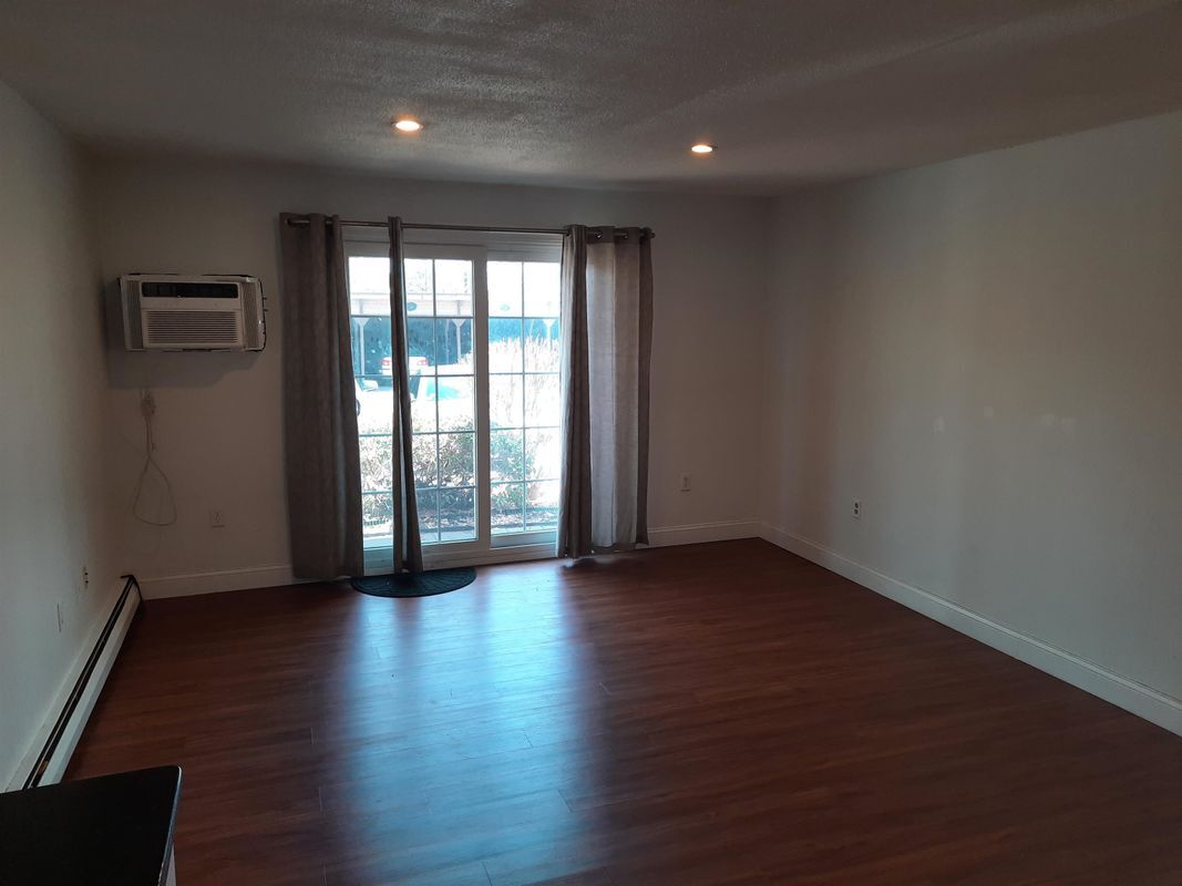 Building Photo - 3-3 Autumn Leaf Dr