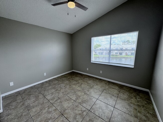 Building Photo - 2544 Woodgate Blvd