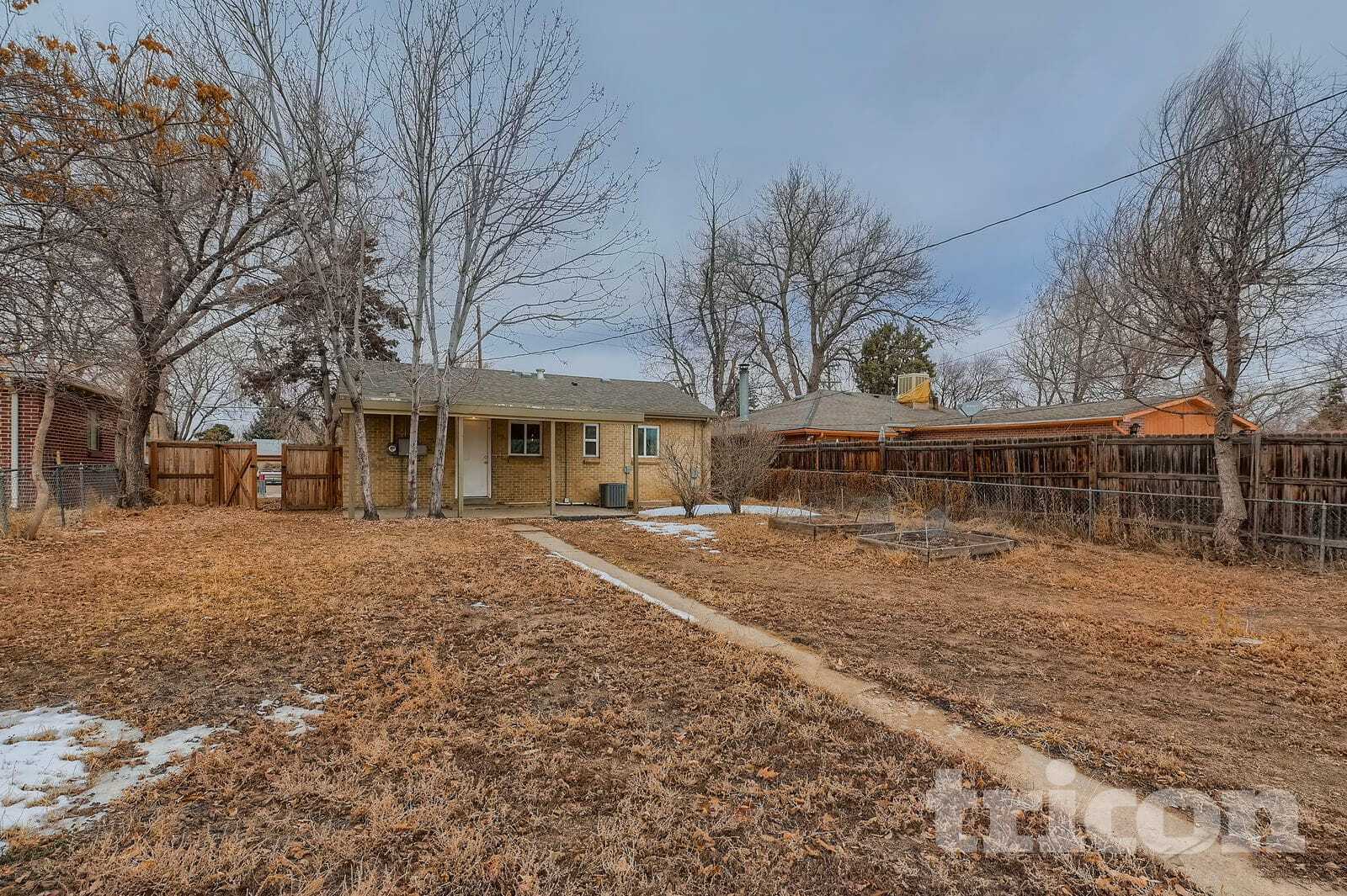 Building Photo - 3290 Magnolia St