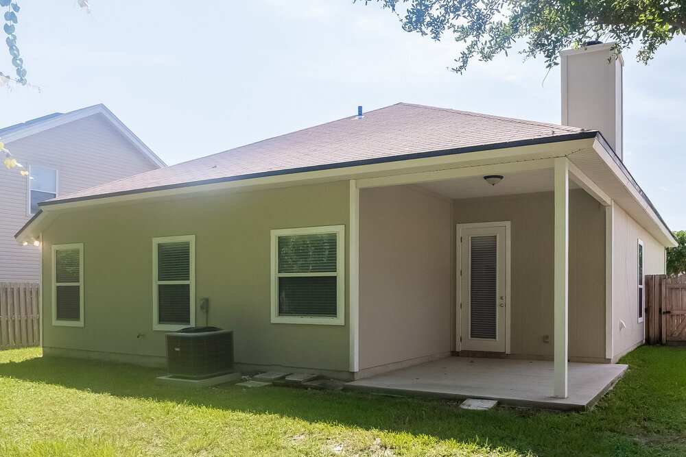 Building Photo - 3423 Brahma Bull Cir N